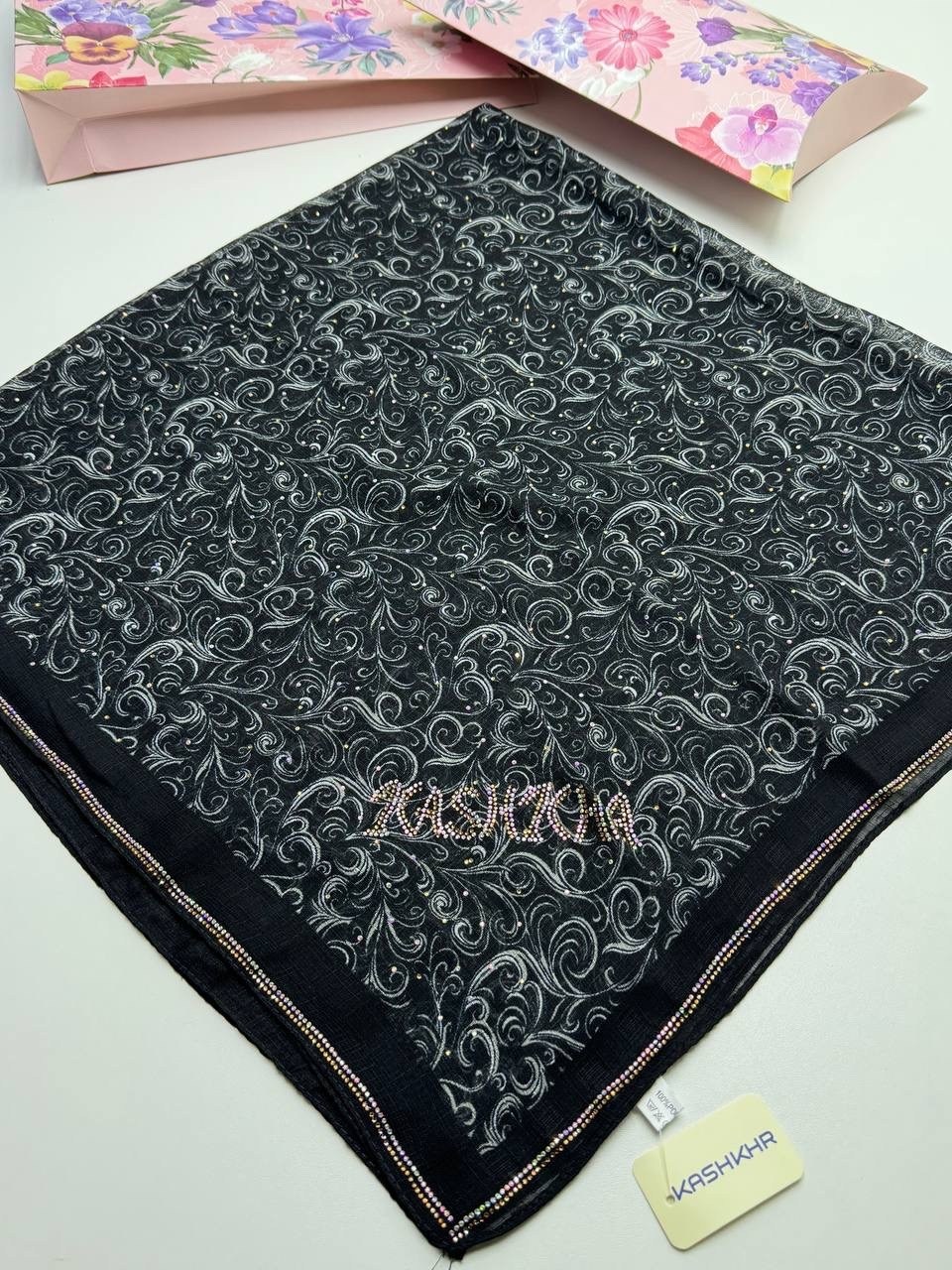 брендовый платок,платки женские,черный платок,платок,красивый платок