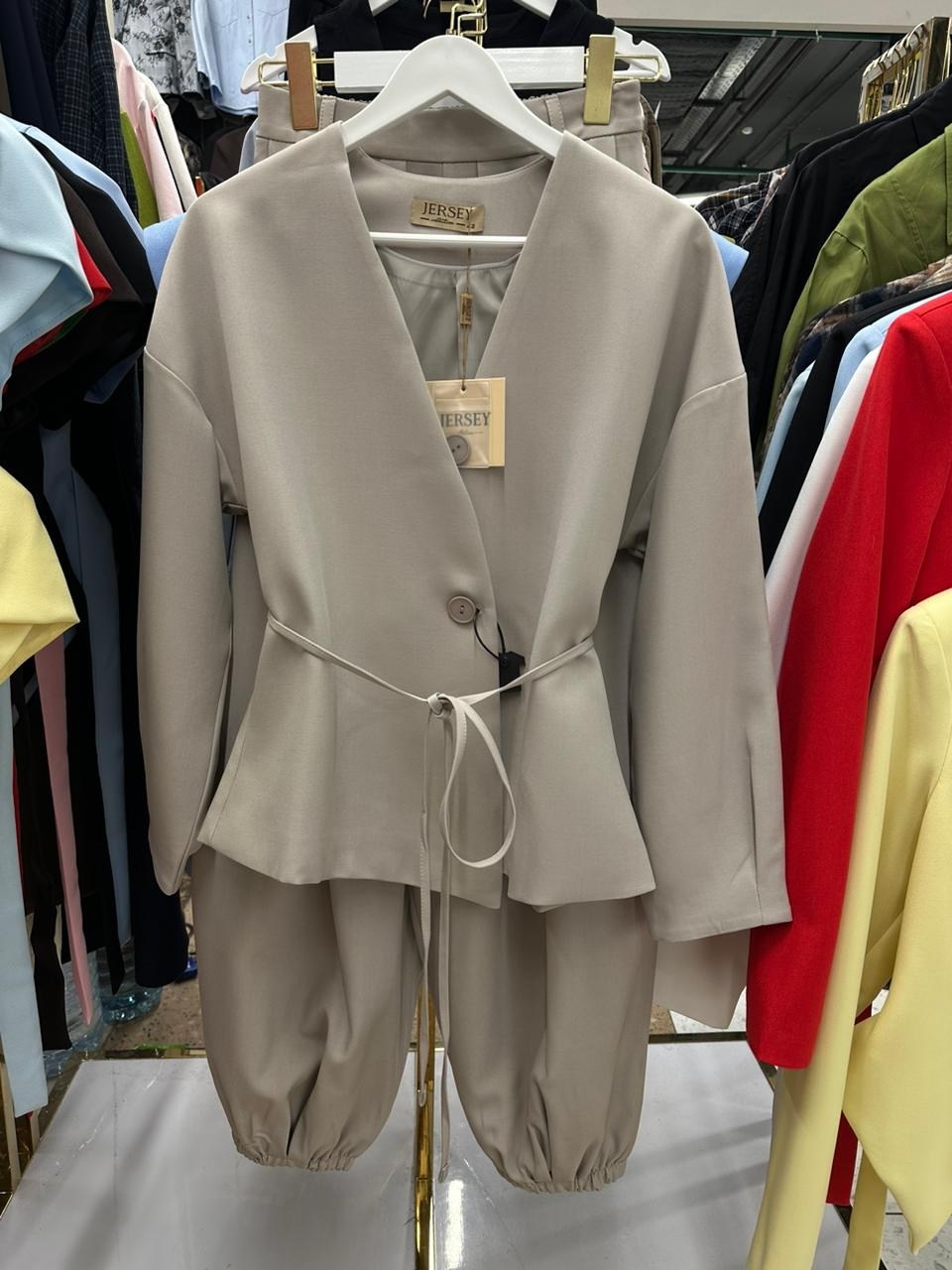 пальто модное,женский блейзер с поясом,блейзер с поясом,женские жакеты,пиджак пальто