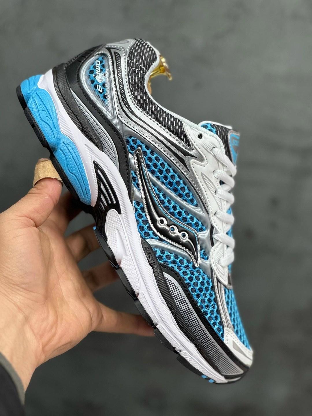 saucony progrid triumph 4,кроссовки saucony progrid triumph 4,кроссовки saucony,saucony progrid omni 9,кроссовки saucony progrid omni 9