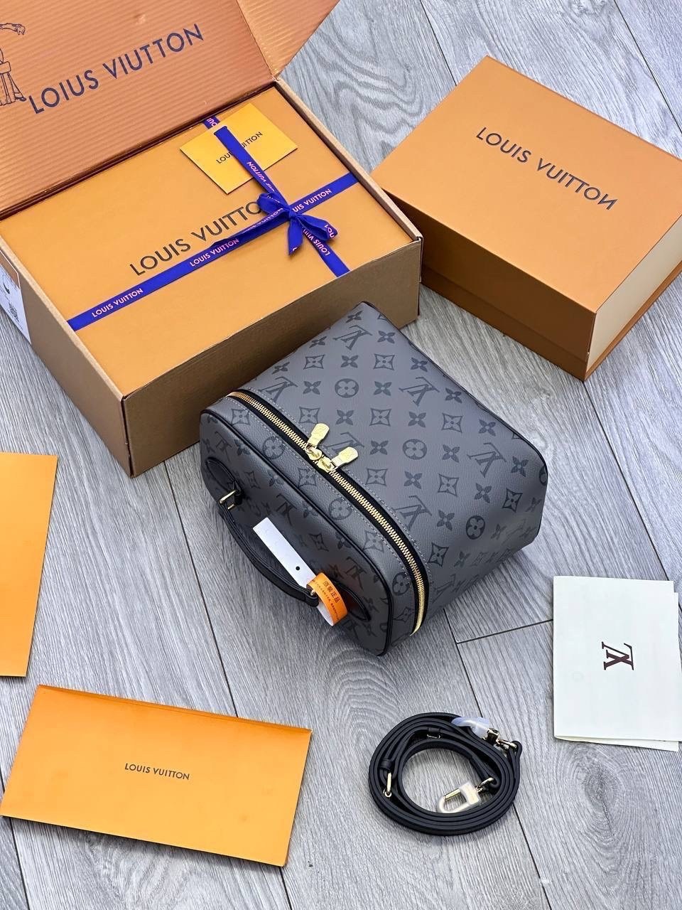 louis vuitton косметичка,сумка косметичка louis vuitton,cумка louis vuitton,louis vuitton сумка женская,louis vuitton косметичка louis vuitton