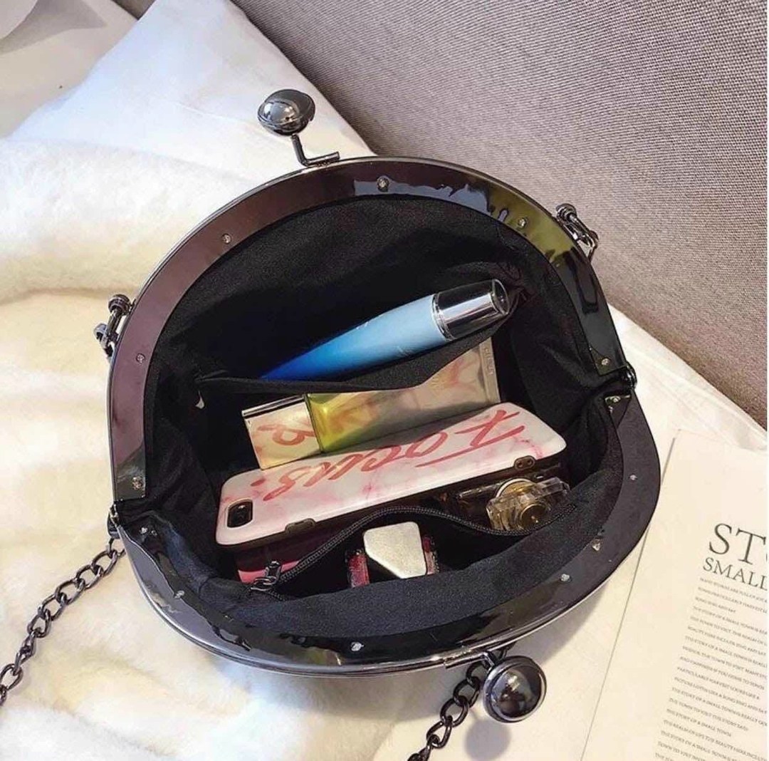 сумка женская с клепками,сумка с заклепками,сумка с цепочкой,модная сумка,сумка с клепками