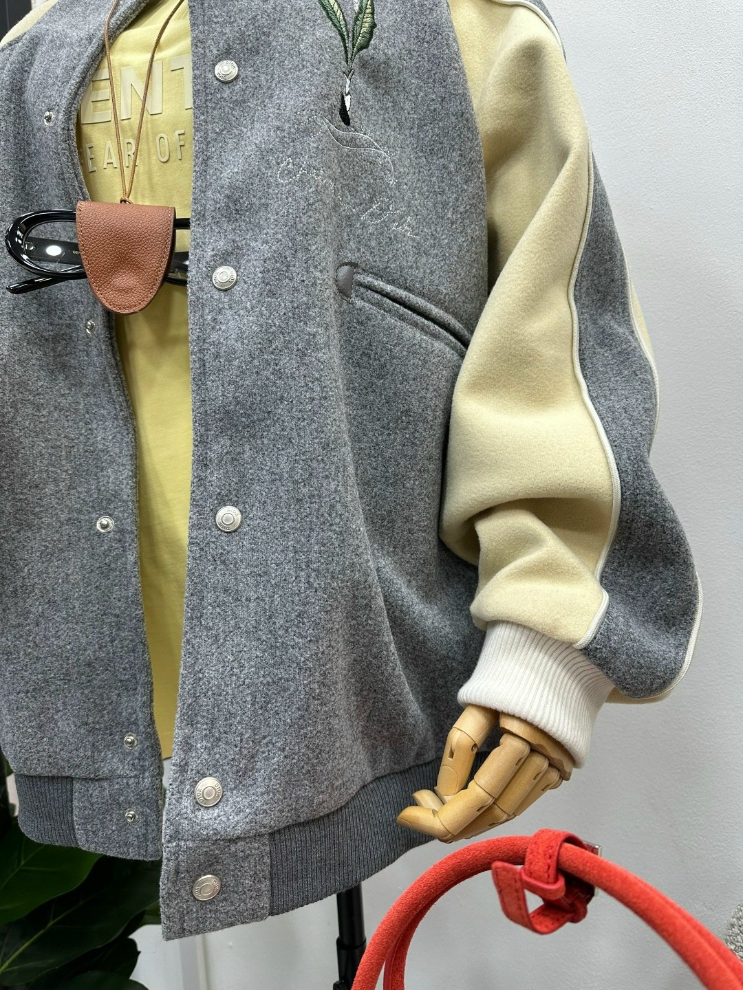 куртка стильная,куртка бомбер,повседневная куртка,куртка модная,куртка женская