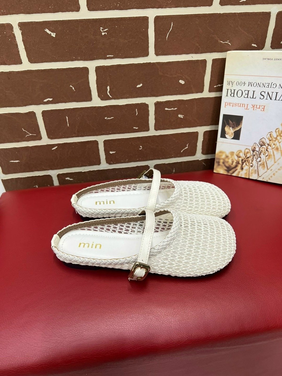 ,балетки alaia,балетки женские,модные тапочки,модная женская