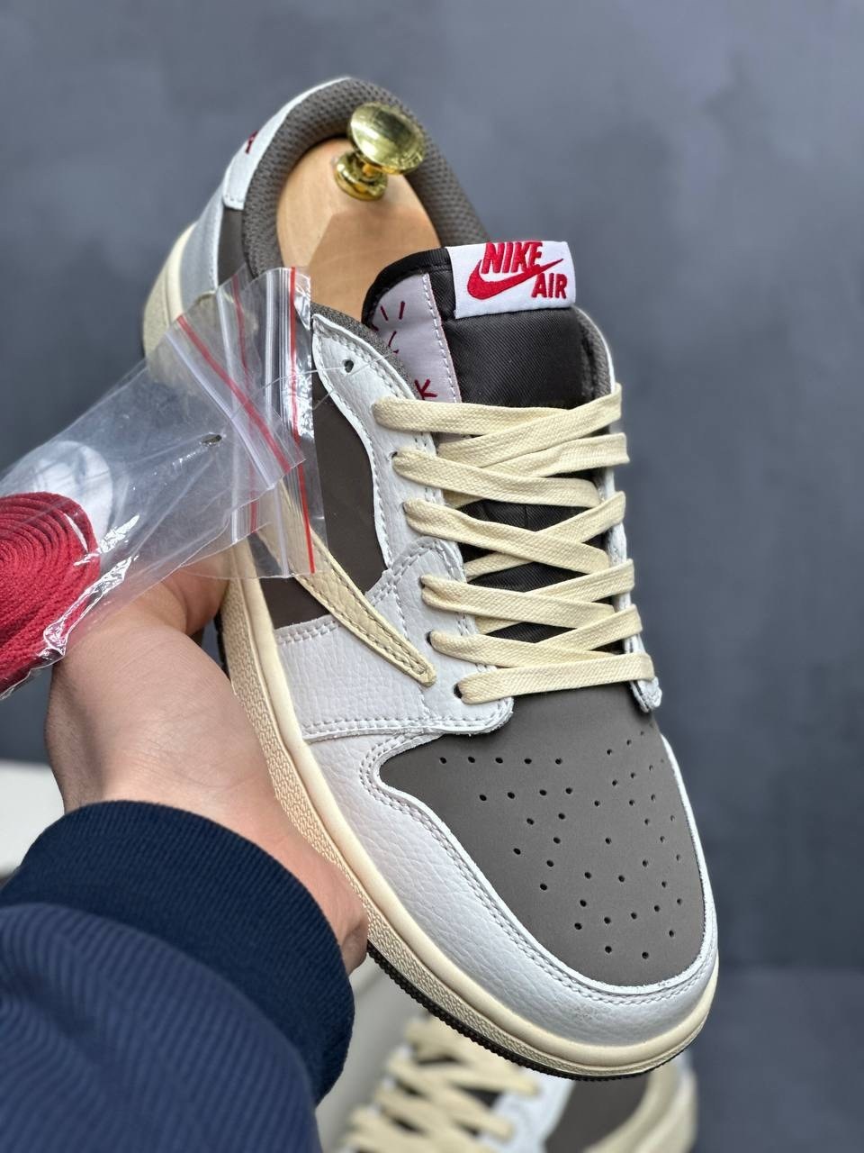 nike air jordan 1 low travis scott reverse mocha,кроссовки nike air jordan 1 low x travis scott,nike air jordan 1 low travis scott,кроссовки travis scott x air jordan 1 low,nike air jordan 1 low x tra