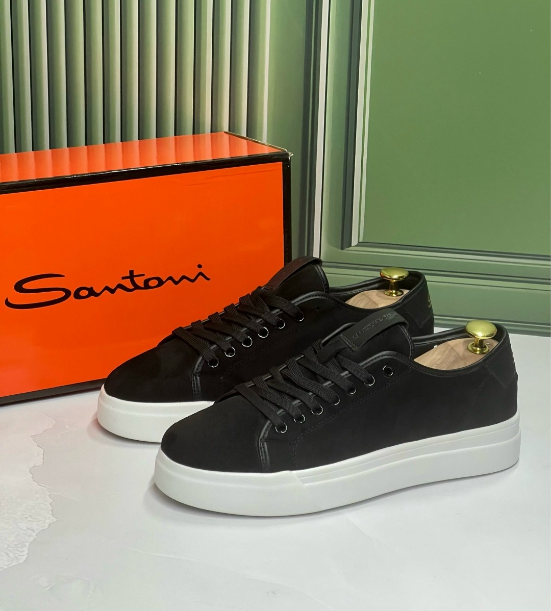 кеды замшевые,мужские кеды замшевые,мужские кеды,замшевые кроссовки,мужские кроссовки черные из замши и белой подошвой