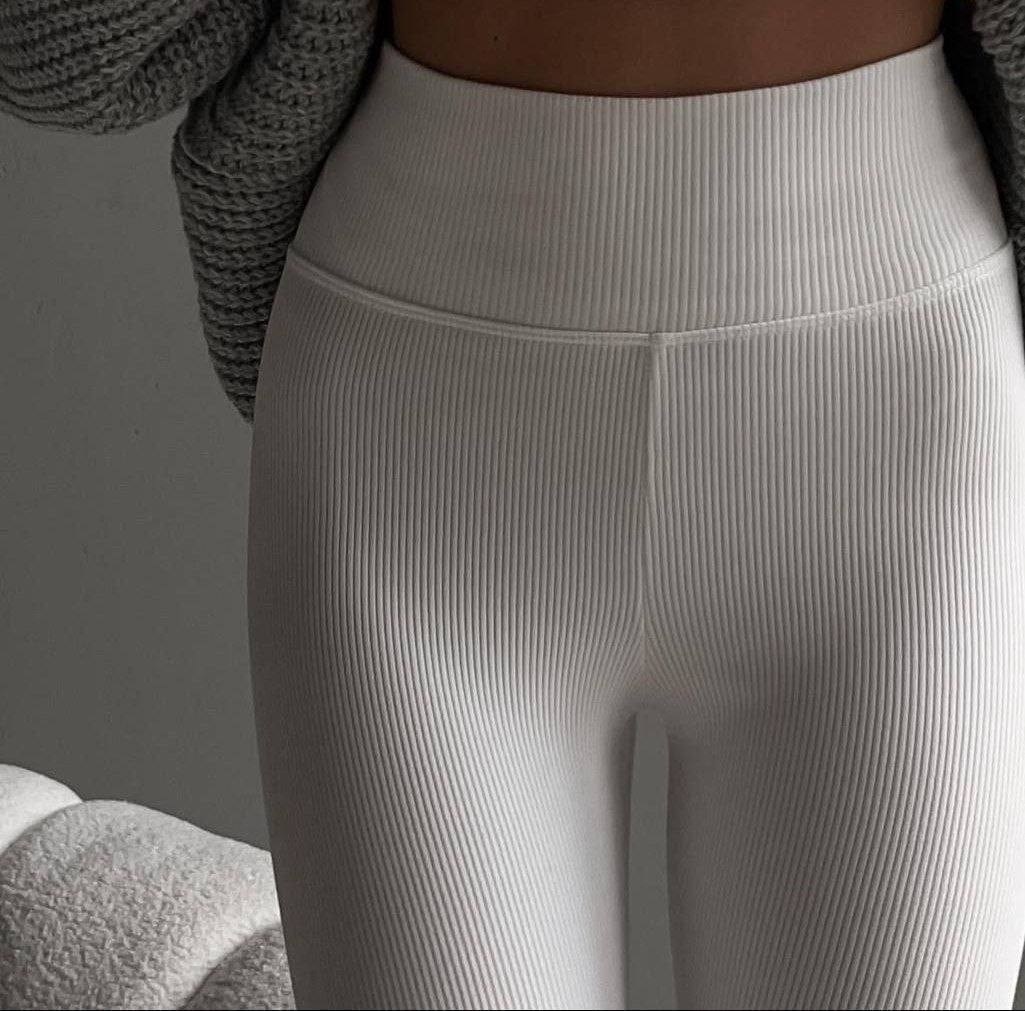 элегантные костюмы,,стильный костюм женский,костюм женский классический