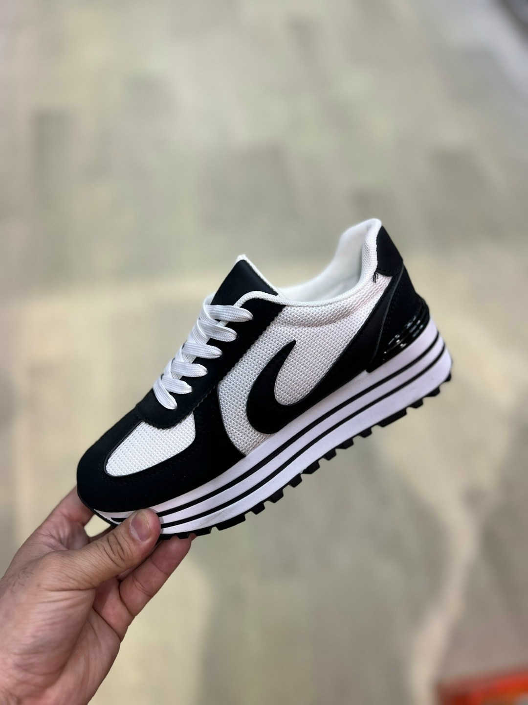 женские кроссовки,кроссовки,кроссовки для женщин,кроссовки модные,повседневные кроссовки