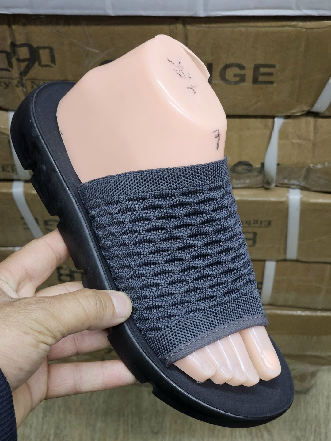 ,женские шлепанцы,сандалии мужские,мужские тапочки,шлепанцы мужские