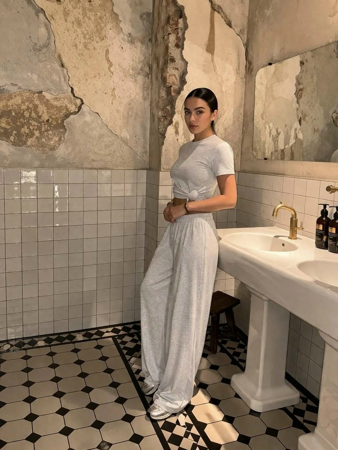 костюм с кроп топом,костюм с брюками,костюм женский,костюм с брюками палаццо,костюм с брюками и топом