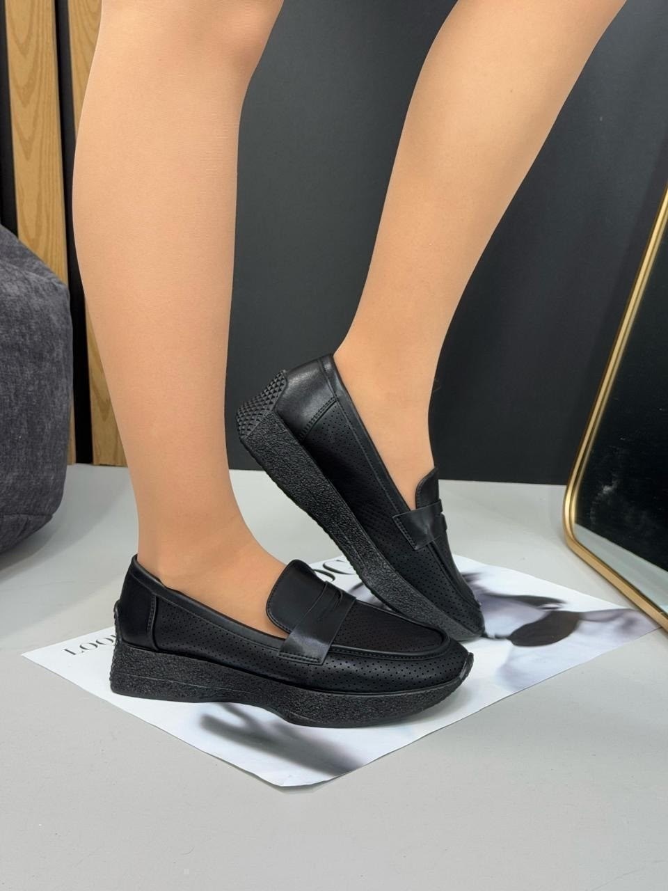 ,мокасины женские,лоферы с перфорацией,мокасины с перфорацией,лоферы женские белые