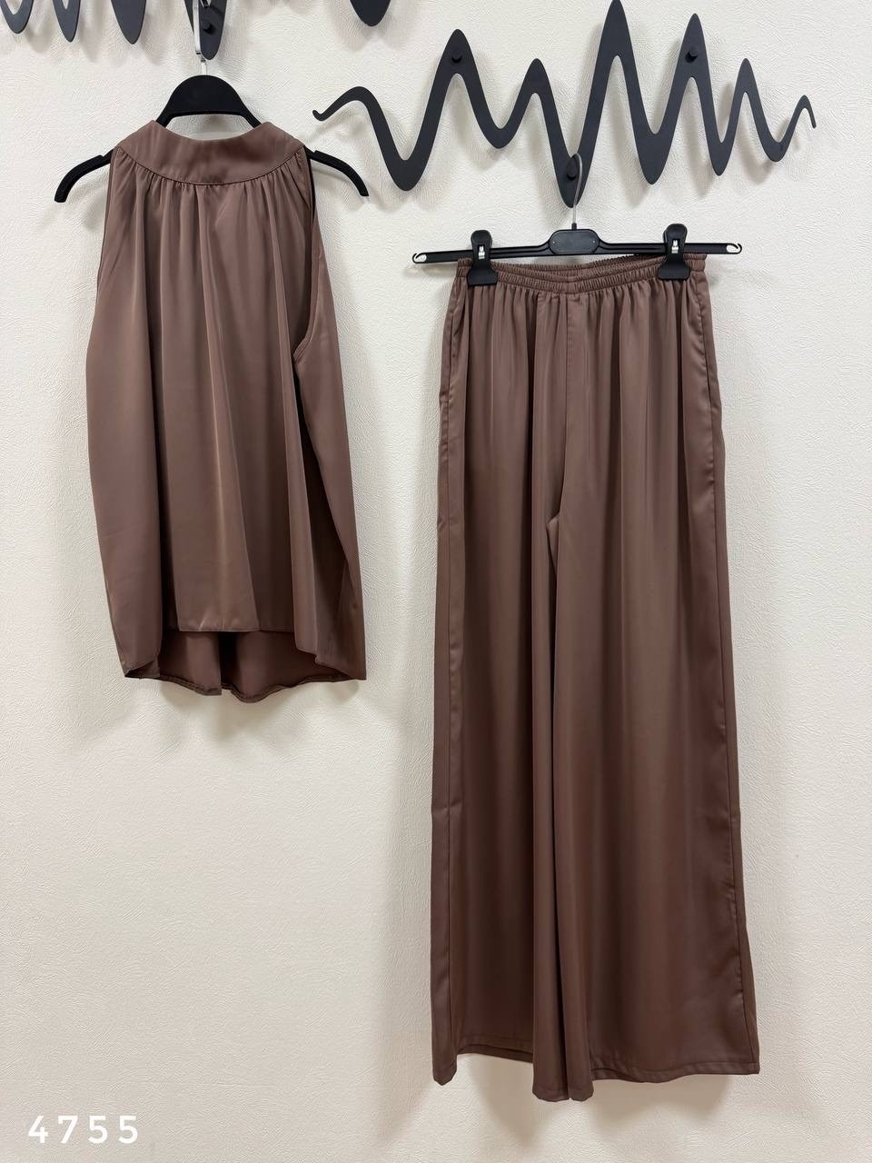 атласный костюм,атласные брюки,стильные наряды,женская мода