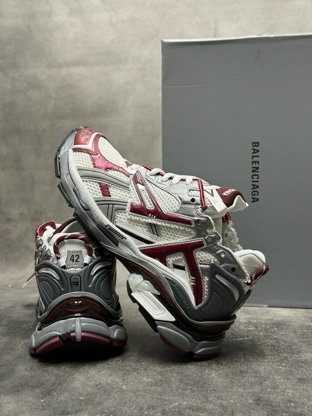 кампейн баленсиага,джастин бибер баленсиага,баленсиага кристобаль,кампейн баленсиага 2026,кроссовки balenciaga