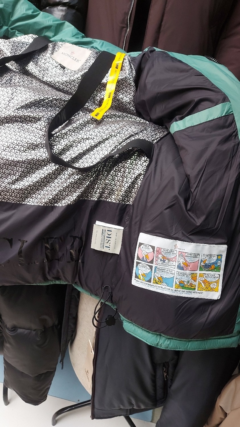 куртка женская dai gan,пуховик кристиан диор женский,двусторонний пуховик christian dior женский,куртка женская,пуховик dior