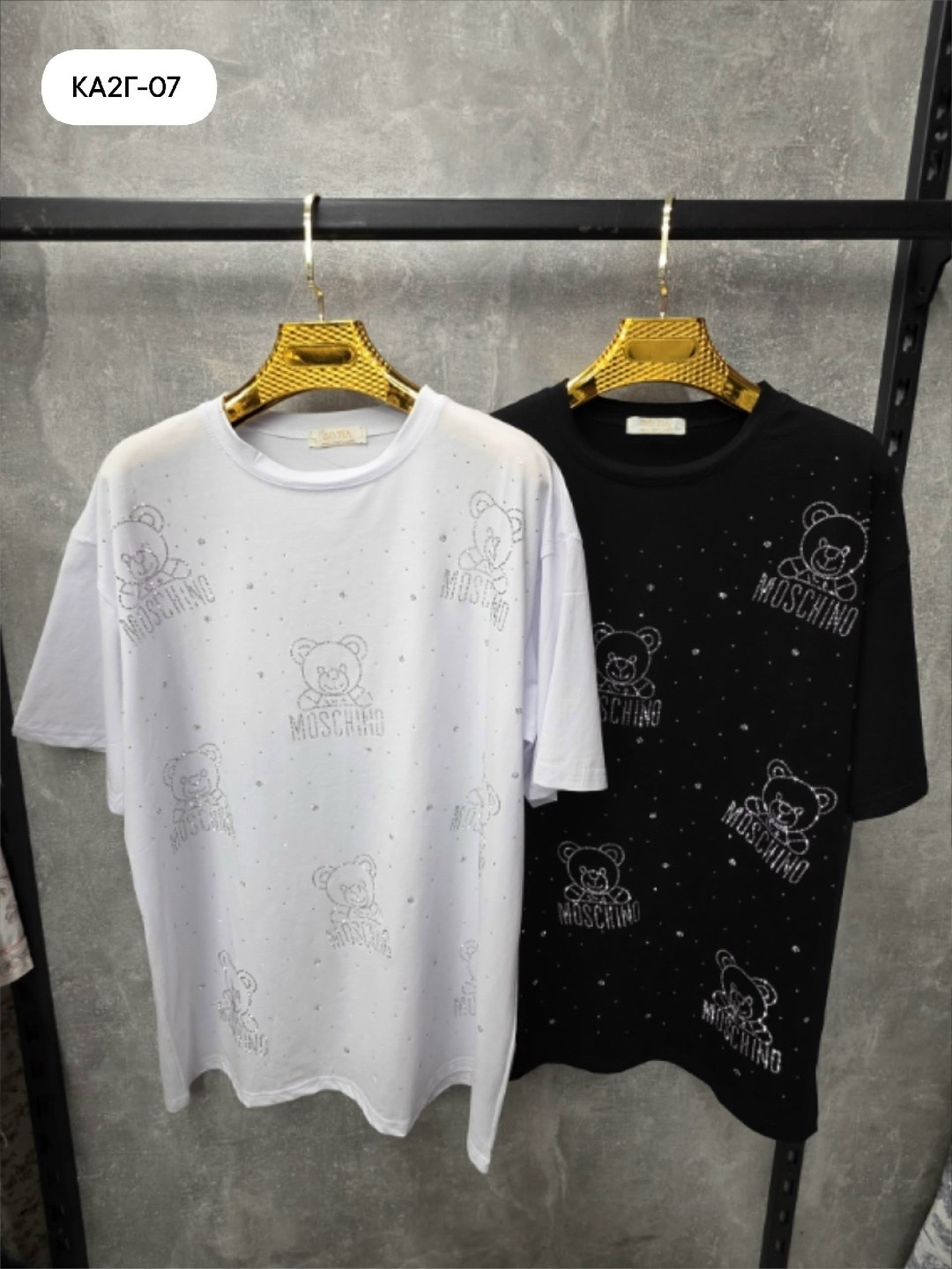 3 футболки оверсайз со стразами,футболка оверсайз со стразам,женская футболка,футболка оверсайз базовая со стразами,футболка женская оверсайз со стразами