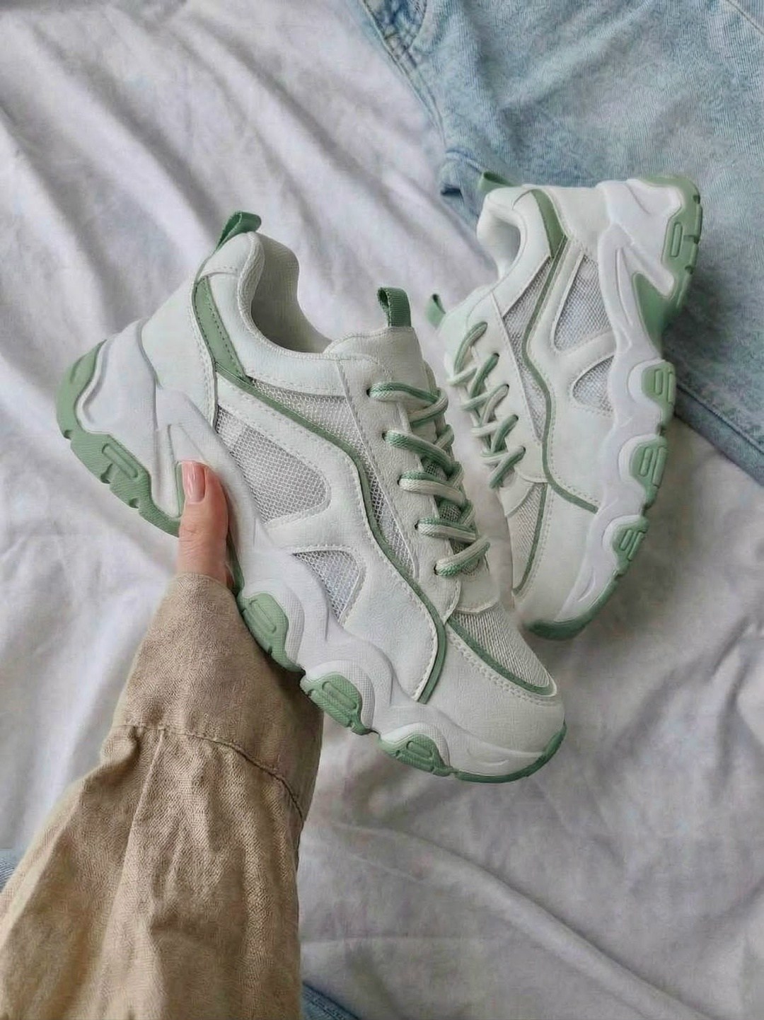 женские кроссовки,кроссовки модные,массивные кроссовки,женские массивные кроссовки,кроссовки эко