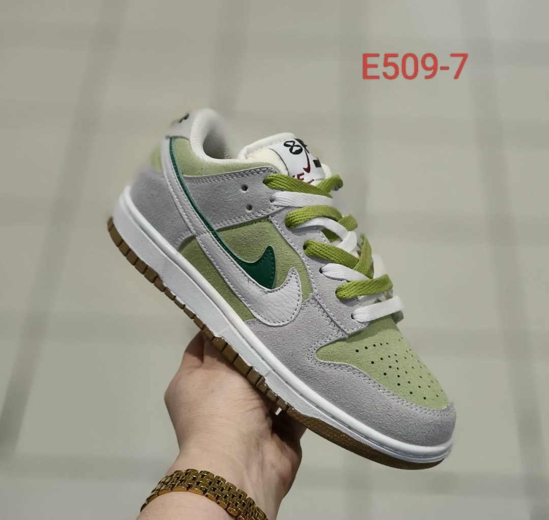 кроссовки,женские кроссовки,женские кроссовки nike,повседневные кроссовки,спортивная