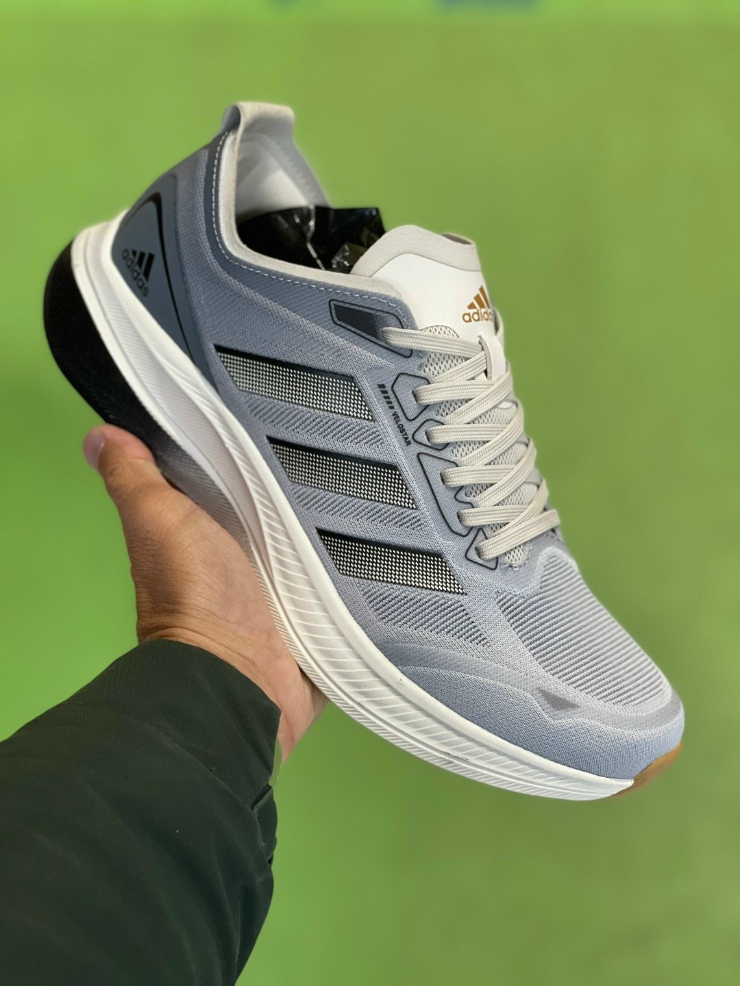 мужские кроссовки adidas,кроссовки adidas,кроссовки,кроссовки адидас дыши,кроссовки адидас новая коллекция 2026