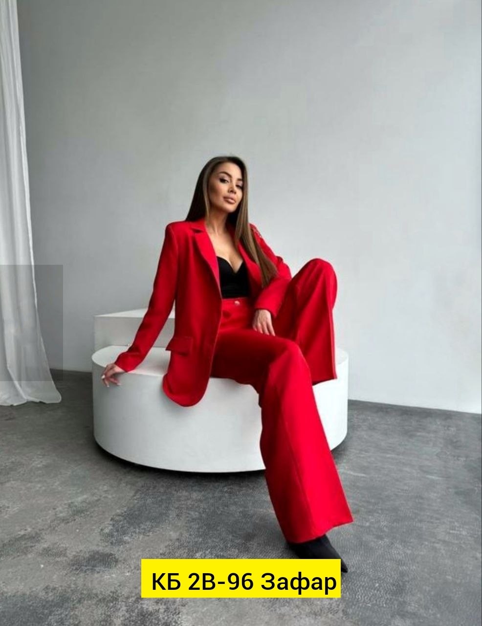 женский брючный костюм двойка,костюм женский брючный,красный брючный костюм,брючный костюм,брючный костюм двойка с жакетом
