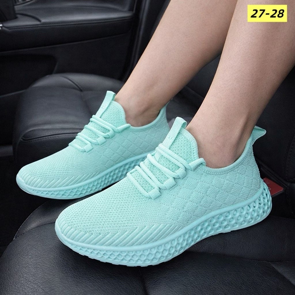 малиновые кроссовки женские,женские кроссовки,кроссовки фуксия,розовые кроссовки,изики кроссовки женские