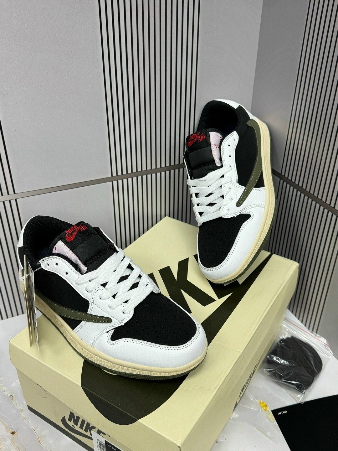 кроссовки nike air jordan 1 low travis scott,кроссовки nike air jordan 1 low x travis scott,кроссовки,кроссовки nike air jordan travis scott,кроссовки nike