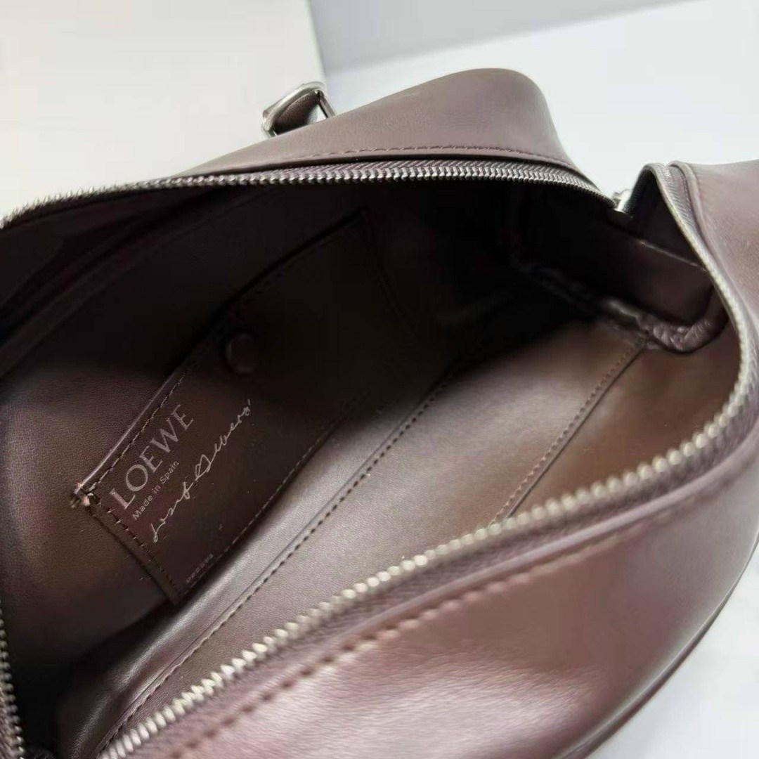 loewe сумка,сумка женская loewe кожаная с ручками,сумка женская loewe,сумка loewe классическая,сумка женская loewe из натуральной кожи