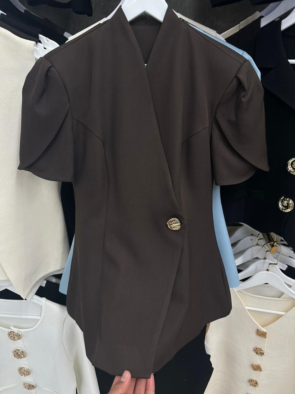 женский пиджак,пиджак с короткими рукавами,пиджак,пиджак приталенный,женские жилеты