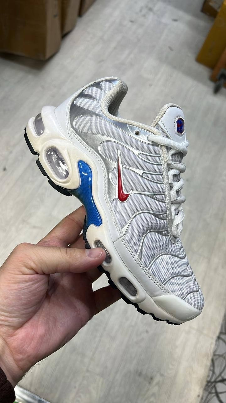 nike air max plus black metallic silver,кроссовки nike air max tn plus,nike air max tn plus,nike air max plus,кроссовки nike air max tn plus ultra белые с серым