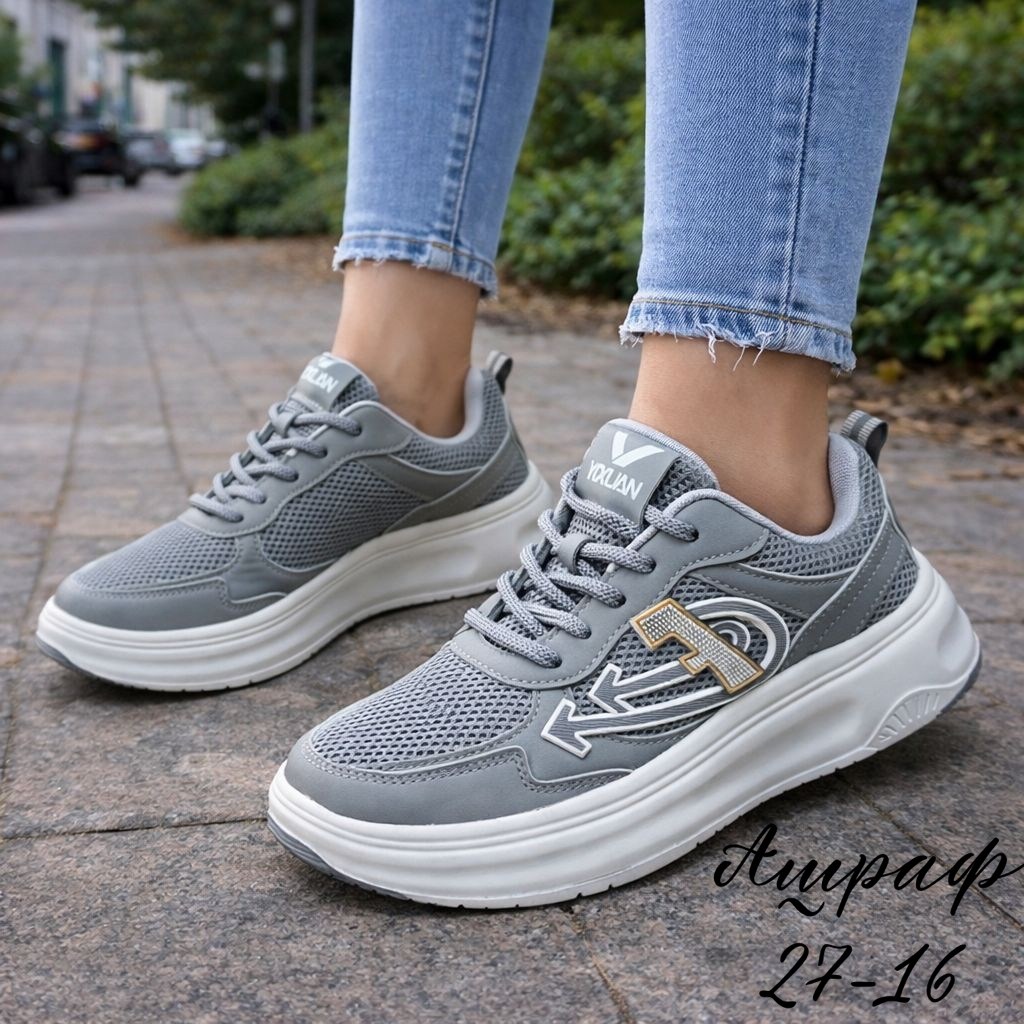 ,женские кроссовки,повседневные кроссовки,спортивная ,стильные кроссовки