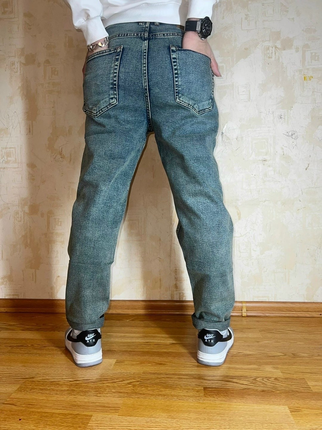 мужские джинсы бананы,мужские джинсы,модные мужские джинсы,джинсы мужские серые,мужские джинсы прямые