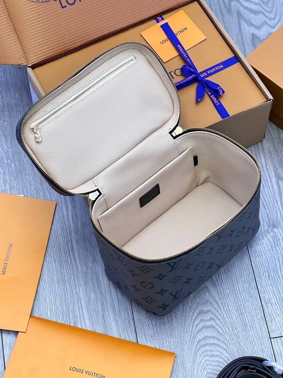 louis vuitton косметичка,сумка косметичка louis vuitton,cумка louis vuitton,louis vuitton сумка женская,louis vuitton косметичка louis vuitton