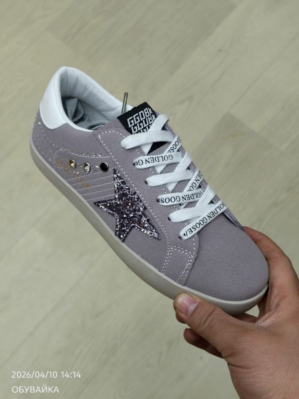 ,golden goose ball star,кроссовки со звездами,кроссовки кеды,женская