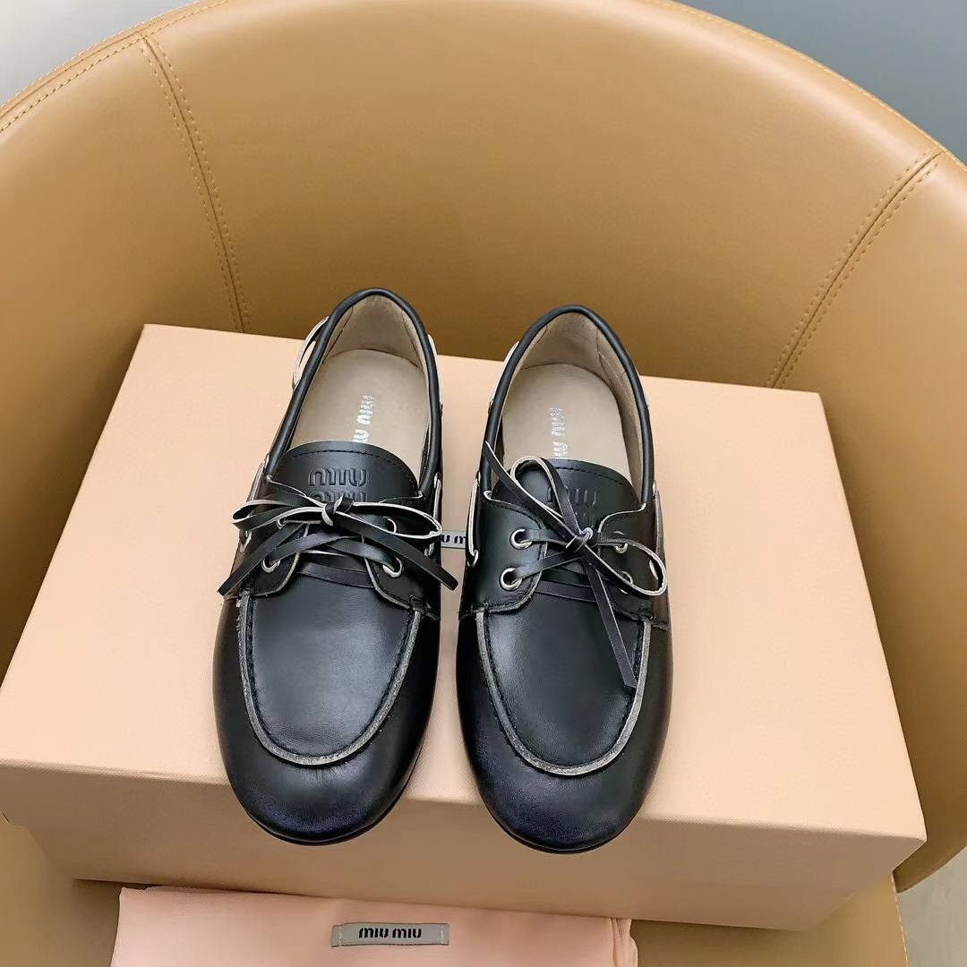 ,кожаные лоферы,женские лоферы,лоферы miu miu,женские кожаные лоферы