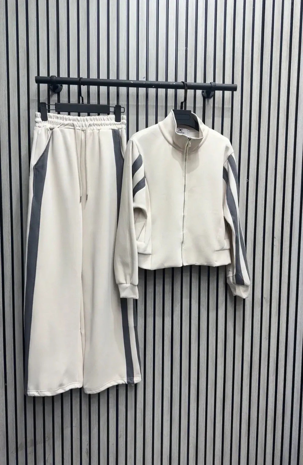 анорак спорт шик женский коричневый меланж,костюм женский на флисе,трикотажный костюм,костюм женский,костюм спортивный серо-коричневый