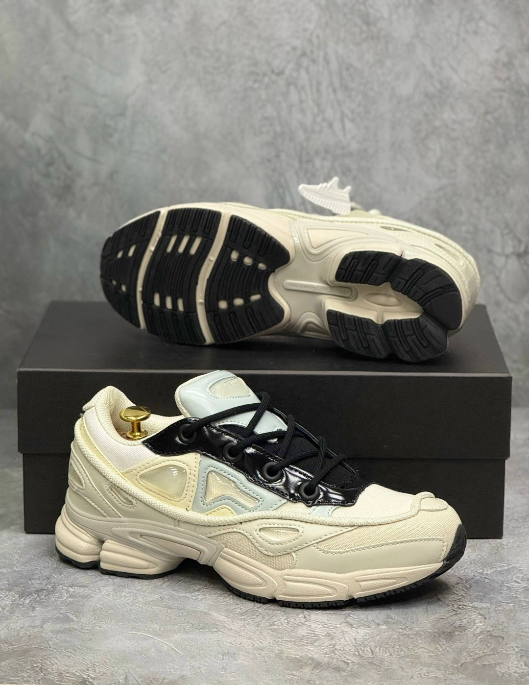adidas raf simons ozweego 3 cream white,кроссовки adidas raf simons ozweego cream white,adidas raf simons ozweego 3,adidas raf simons ozweego cream white,женские кроссовки adidas x raf simons ozweego