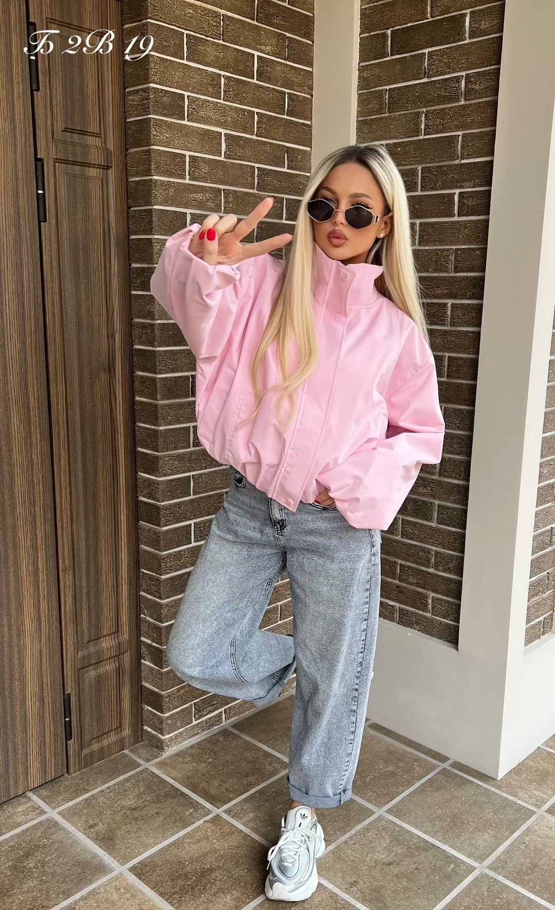 куртка бомбер,ветровка женская,стильная куртка,легкая куртка,женская куртка