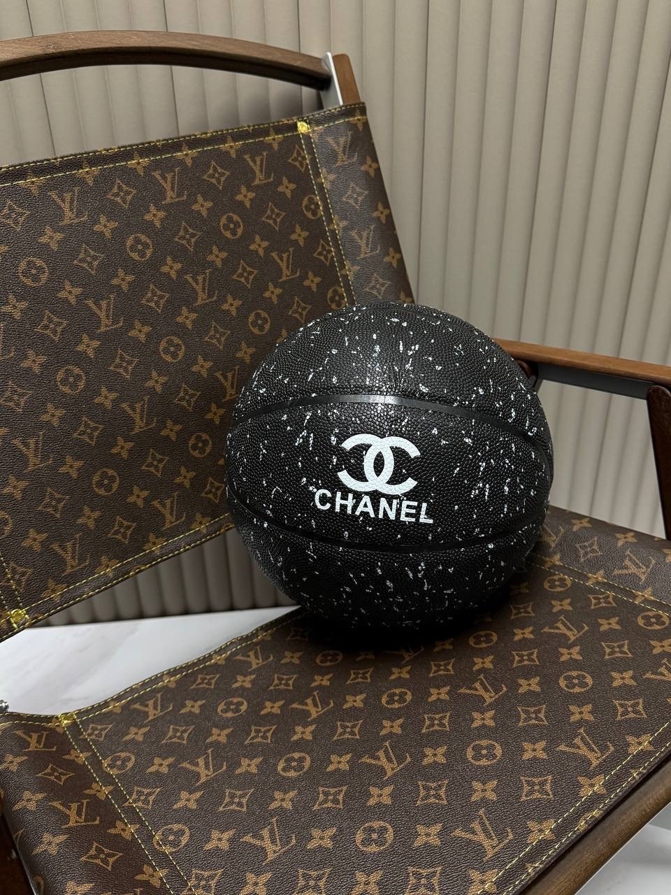 луи витон баскетбольный мяч,баскетбольный мяч louis vuitton,баскетбольный мяч lv,баскетбольный мяч диор,баскетбольный мяч