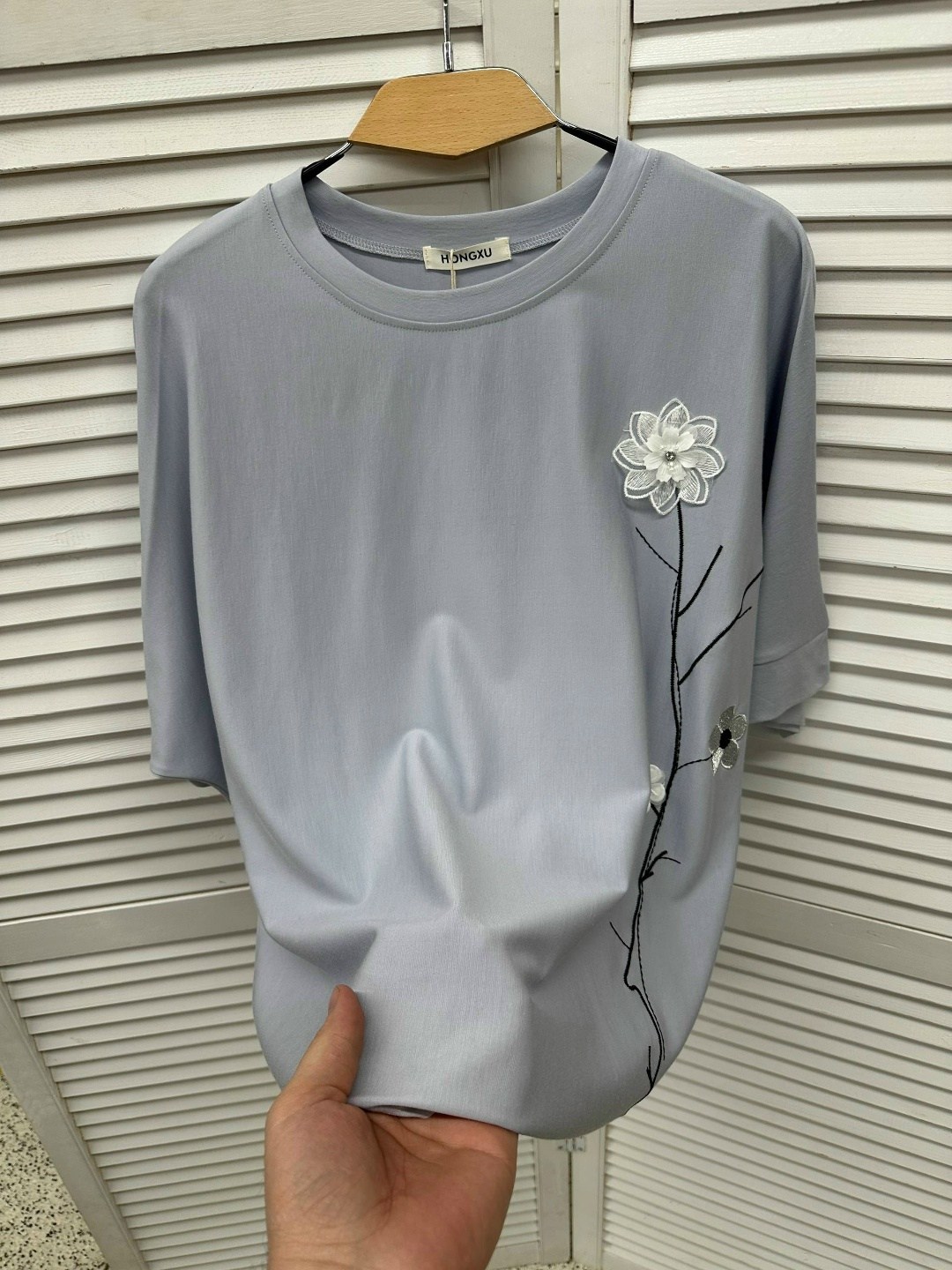 футболки женская,женская кофта,футболка,футболка с вышивкой,свитшот с вышивкой