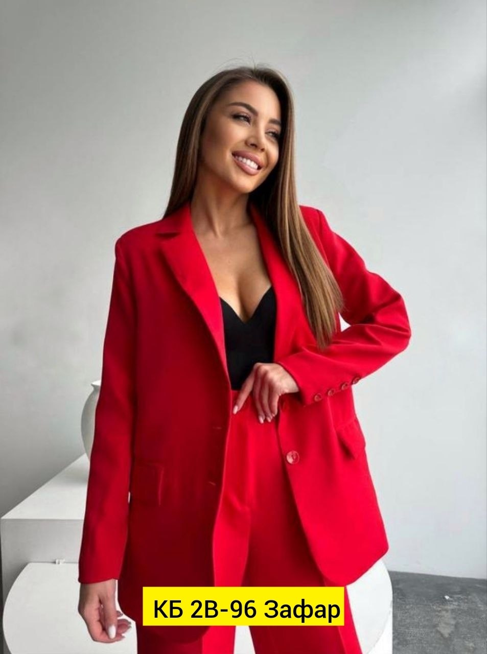женский брючный костюм двойка,костюм женский брючный,красный брючный костюм,брючный костюм,брючный костюм двойка с жакетом