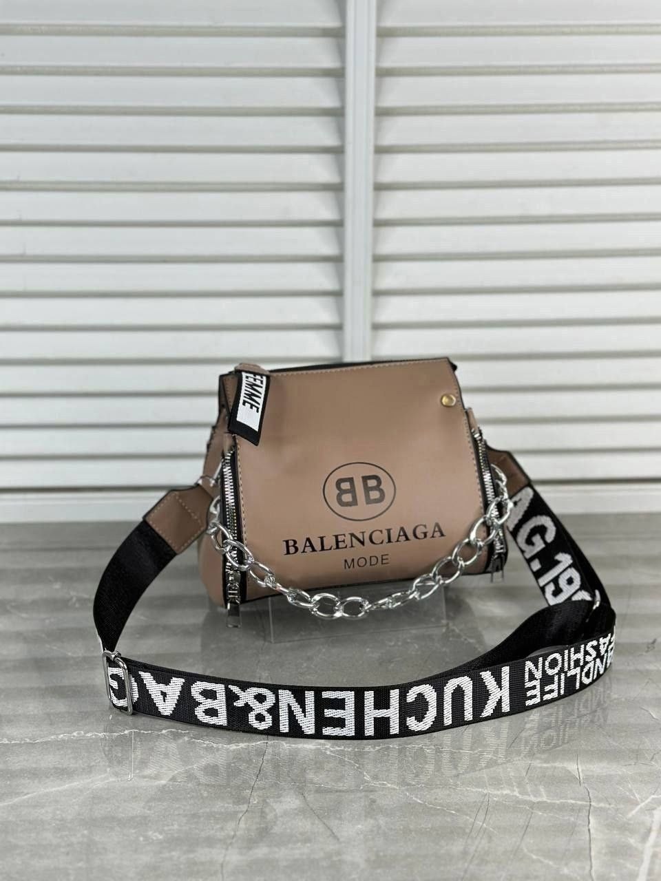 сумка женская balenciaga,сумки balenciaga,сумка баленсиага через плечо,сумка женская через плечо balenciaga,balenciaga сумка на плечо