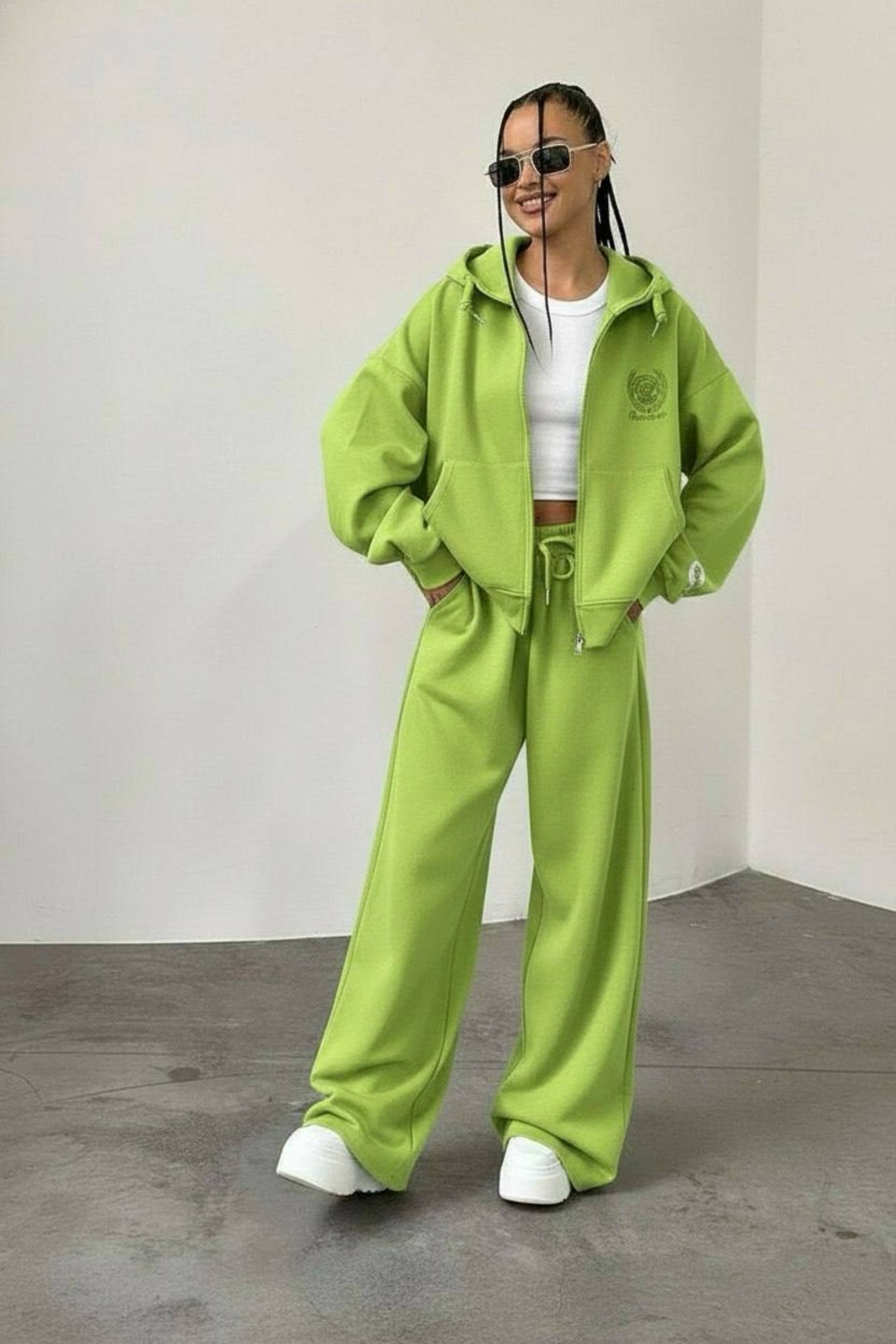 костюм спортивный,стильные костюмы,спортивный костюм женский,женский костюм,костюм голубой