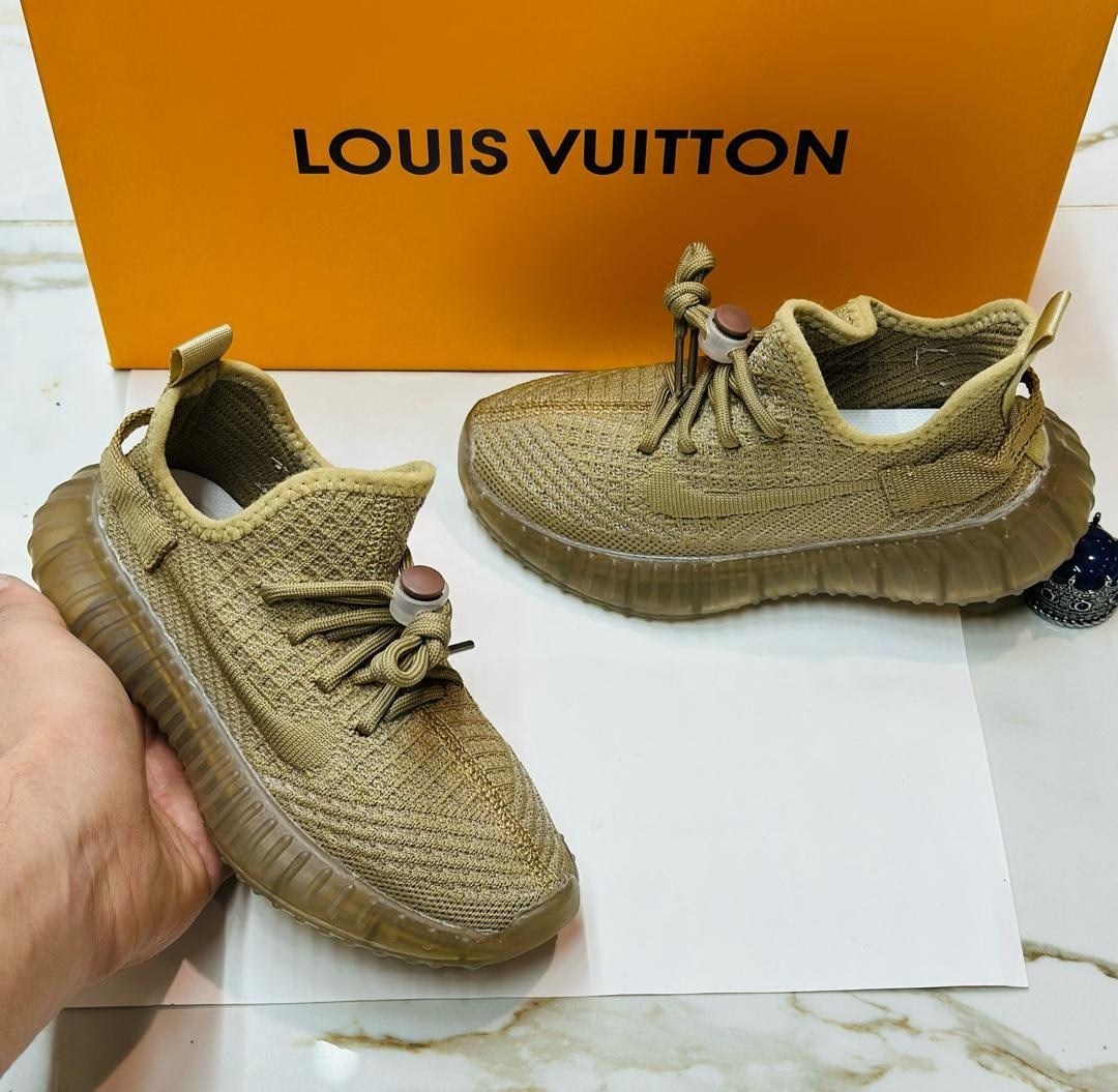 кроссовки adidas yeezy boost 350,кроссовки adidas yeezy boost,,adidas yeezy boost 350 v 2,кроссовки спортивные летние изики yeezy boost на