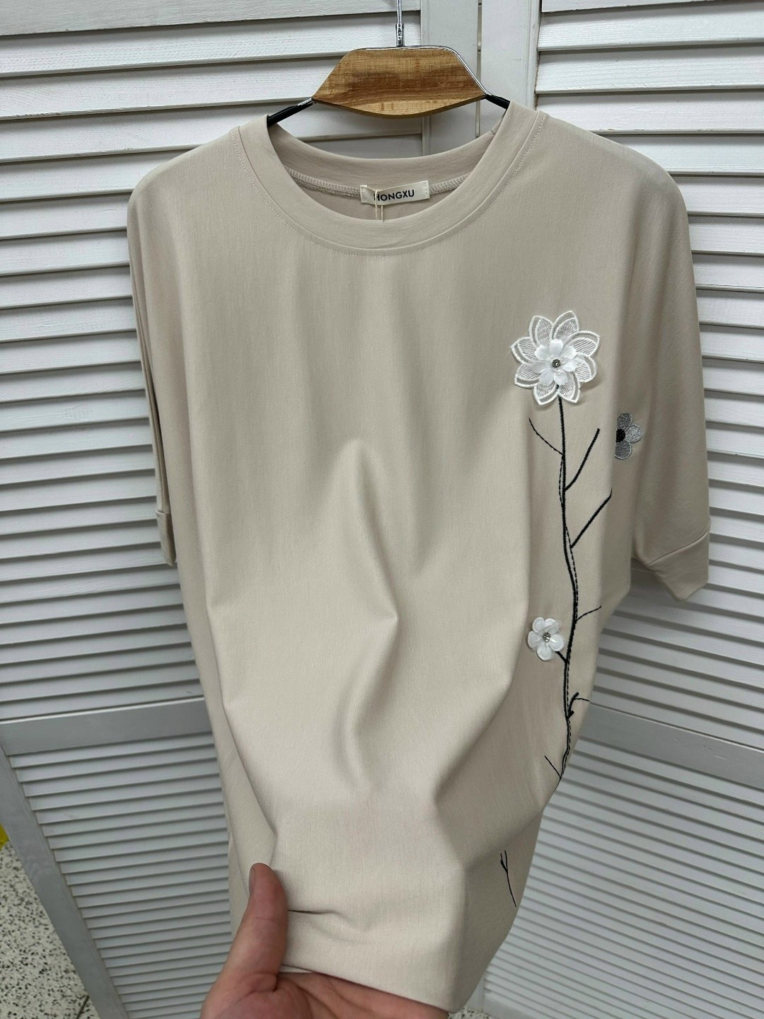 футболки женская,женская кофта,футболка,футболка с вышивкой,свитшот с вышивкой