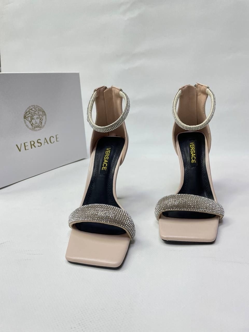 босоножки versace,босоножки версаче,,босоножки женские,модные босоножки