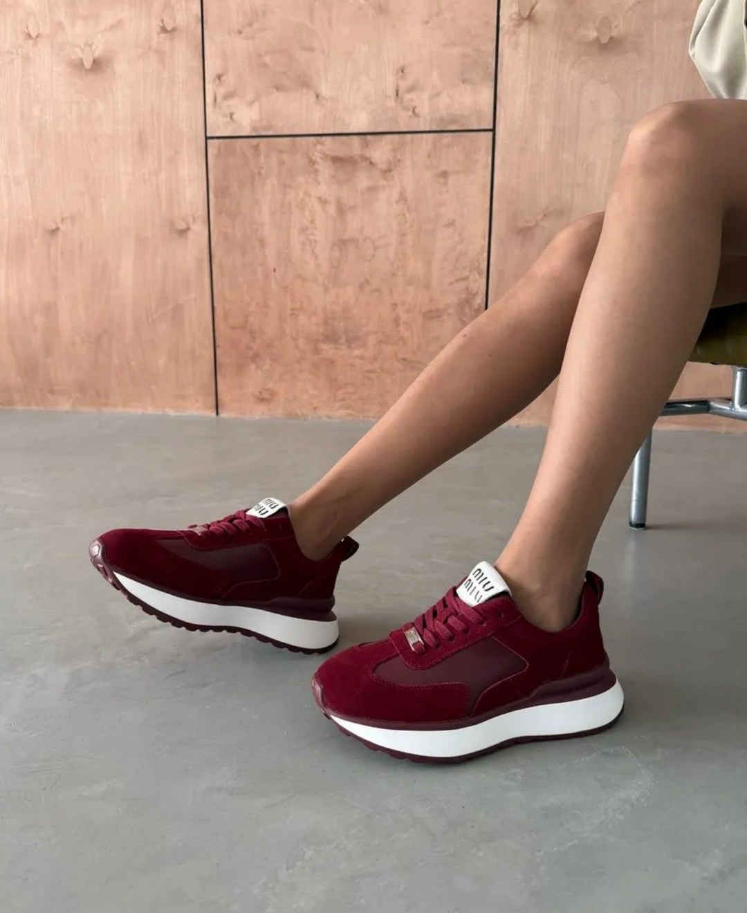 ,кроссовки замша,кроссовки дизайнерские,кроссовки менс бордовые,женские кроссовки