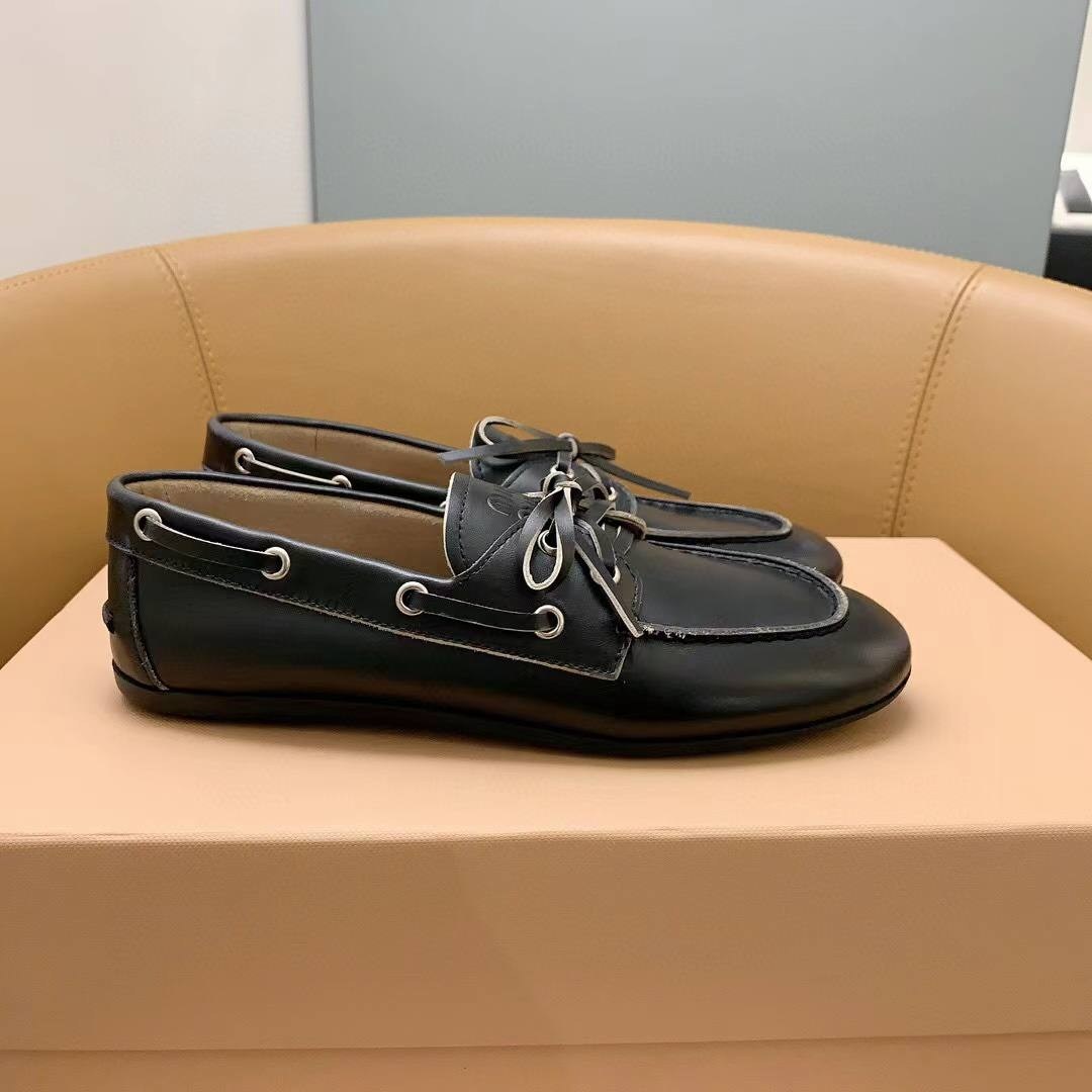 ,кожаные лоферы,женские лоферы,лоферы miu miu,женские кожаные лоферы