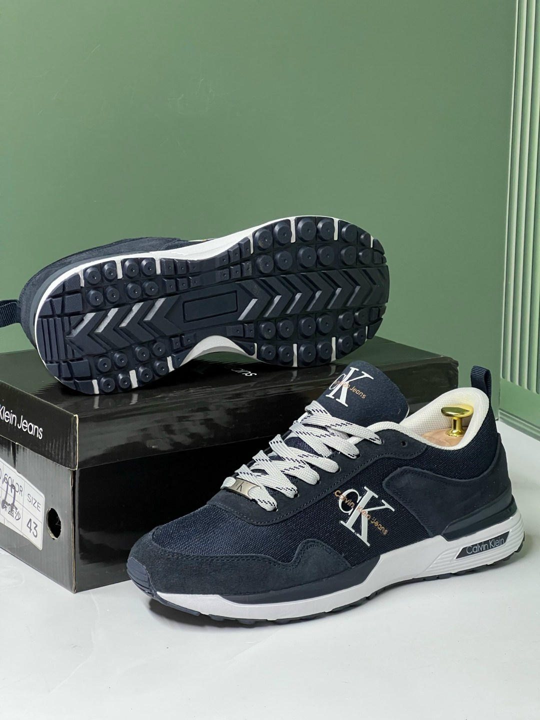 кроссовки мужские calvin klein,,мужские кроссовки,кроссовки для мужчин,мужская  кроссовки