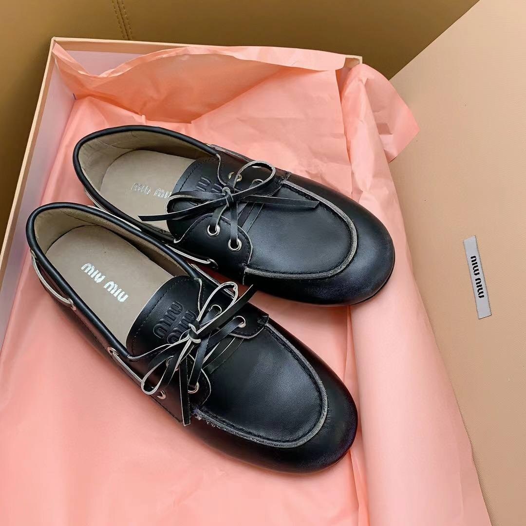 ,кожаные лоферы,женские лоферы,лоферы miu miu,женские кожаные лоферы