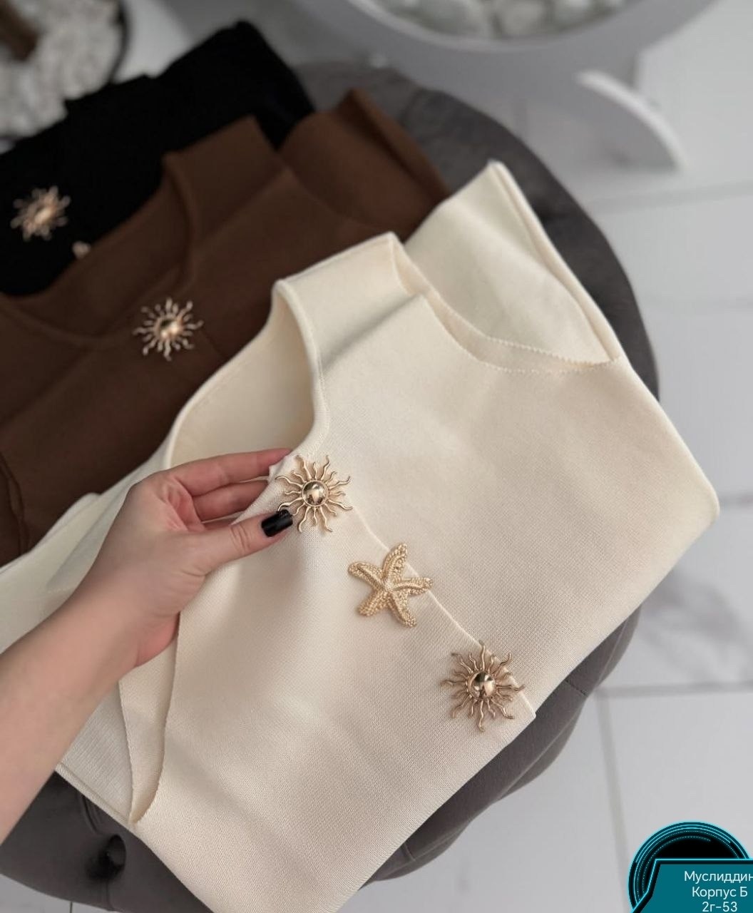 женский свитер,свитер с вышивкой,,джемпер с вышивкой,джемпер