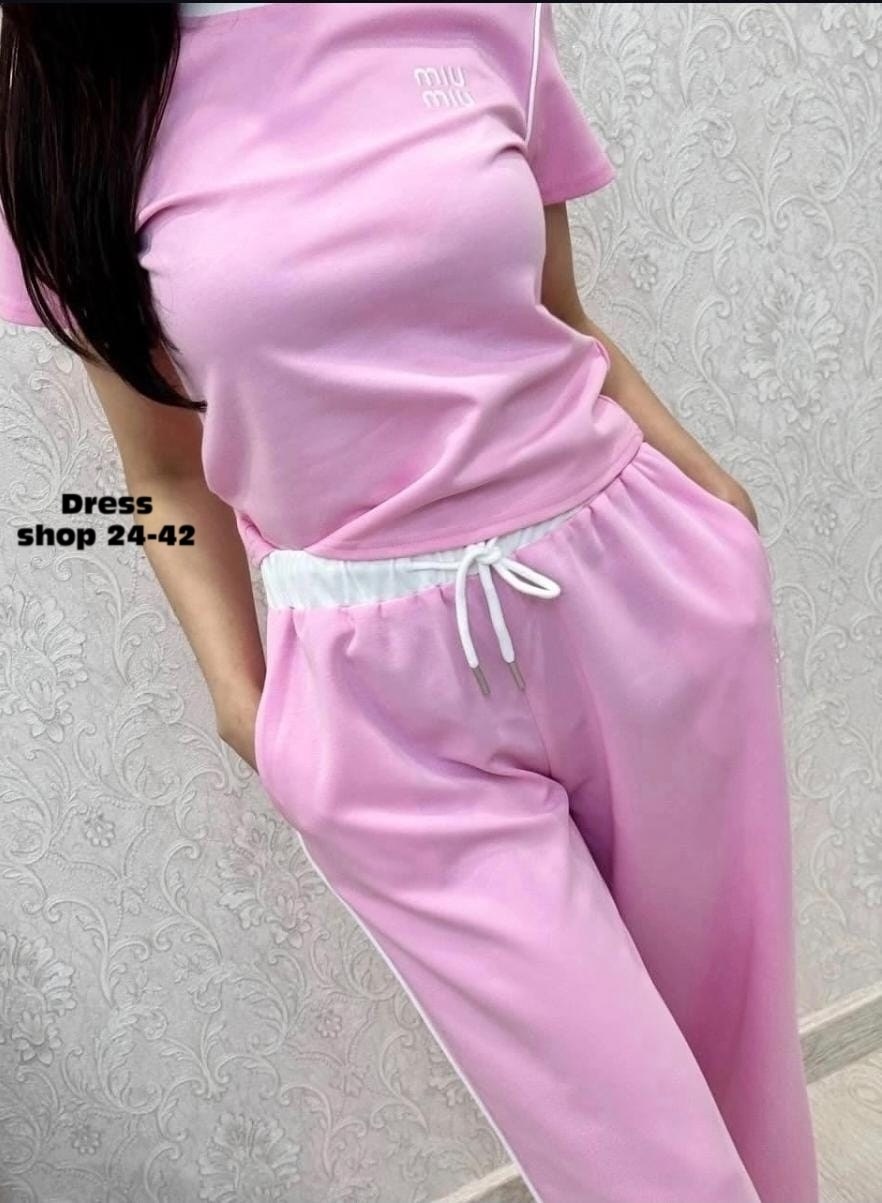 стильные костюмы,трикотажные костюмы,женский костюм,женский спортивный костюм,костюм бежевый