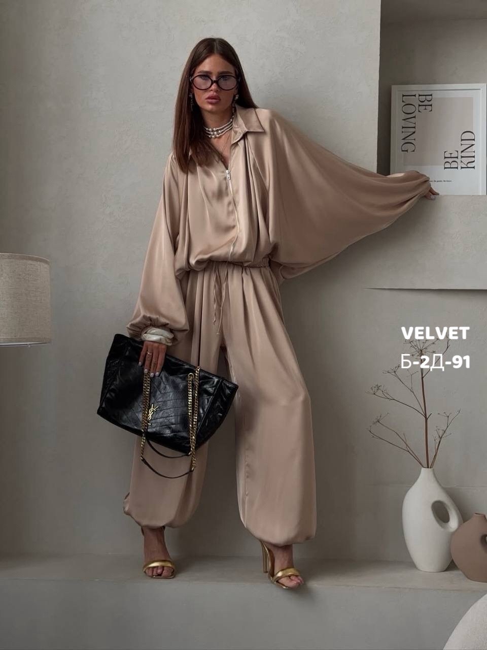 брючный костюм,атласный костюм,брючный атласный костюм,шелковый костюм,костюм брючный шелковый